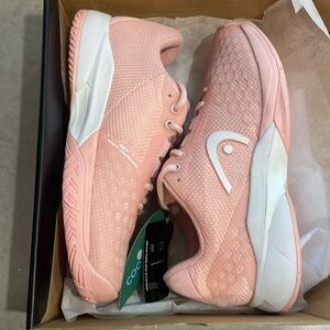 HEAD Womens size 6.5 Revolt Pro 3.0 Tennis shoes